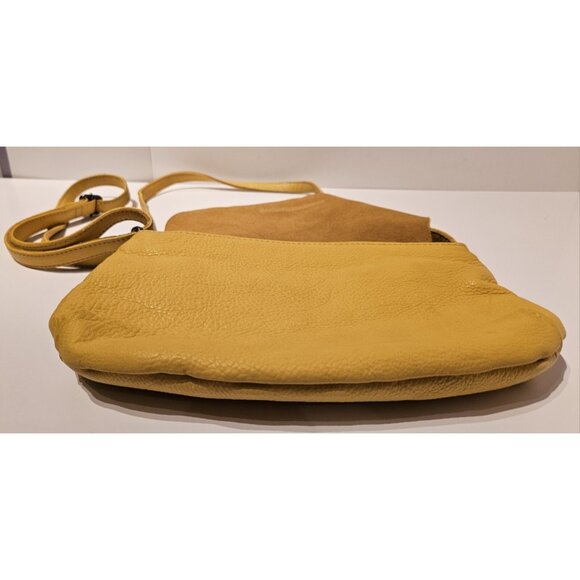 Sticks And Stones Pebbled Yellow Leather Crossbody Purse Rio In Sunflower - Picture 5 of 16